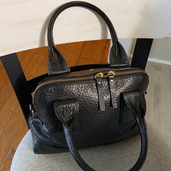 Authentic Kate Spade purse incudes dust bag and longer shoulder strap - Picture 2 of 3